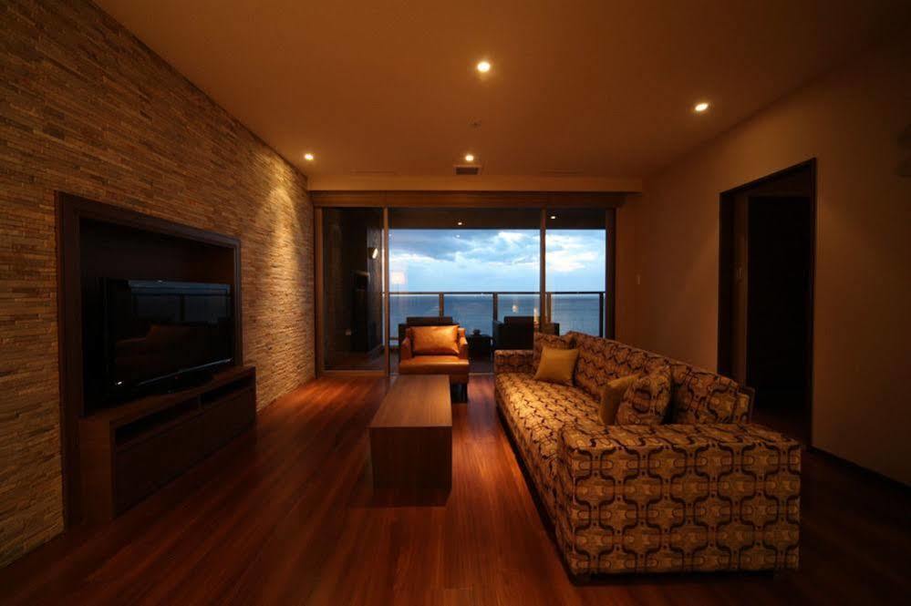 Amane Resort Seikai Beppu Exterior foto A living room in a Japanese apartment