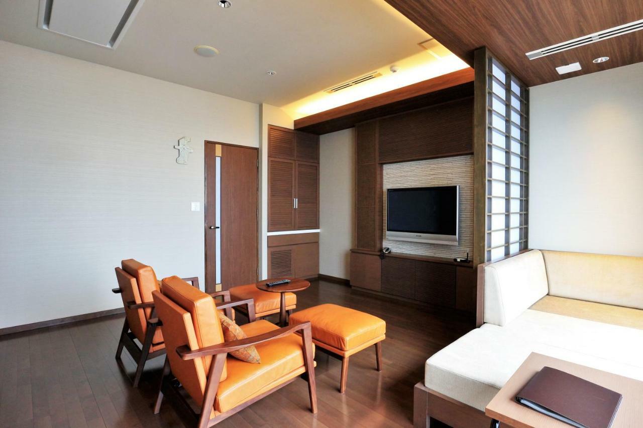 Amane Resort Seikai Beppu Exterior foto A living room in a Japanese house